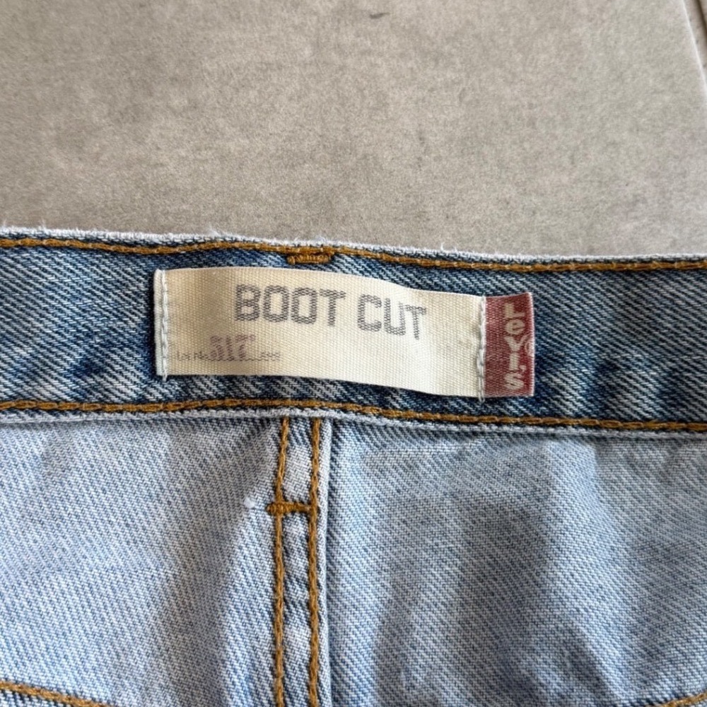 Vintage Y2K Levis 517 Bootcut Jeans Light Wash Denim Mens 35x30 Distressed Faded
